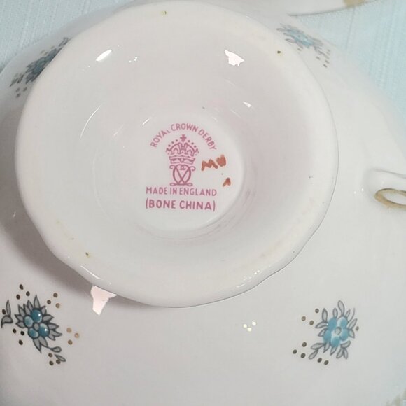 Rare Royal Crown Derby A1216 (Kensington) 8-Piece Tea/Lunch Set for 2 • Turquois - Picture 10 of 11